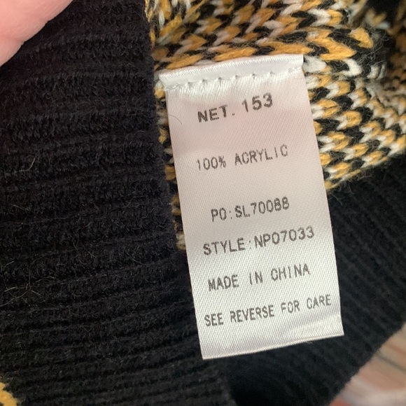 Women’s net.153 crew Sweater, Size M/L, Yellow/Black - Picture 4 of 5
